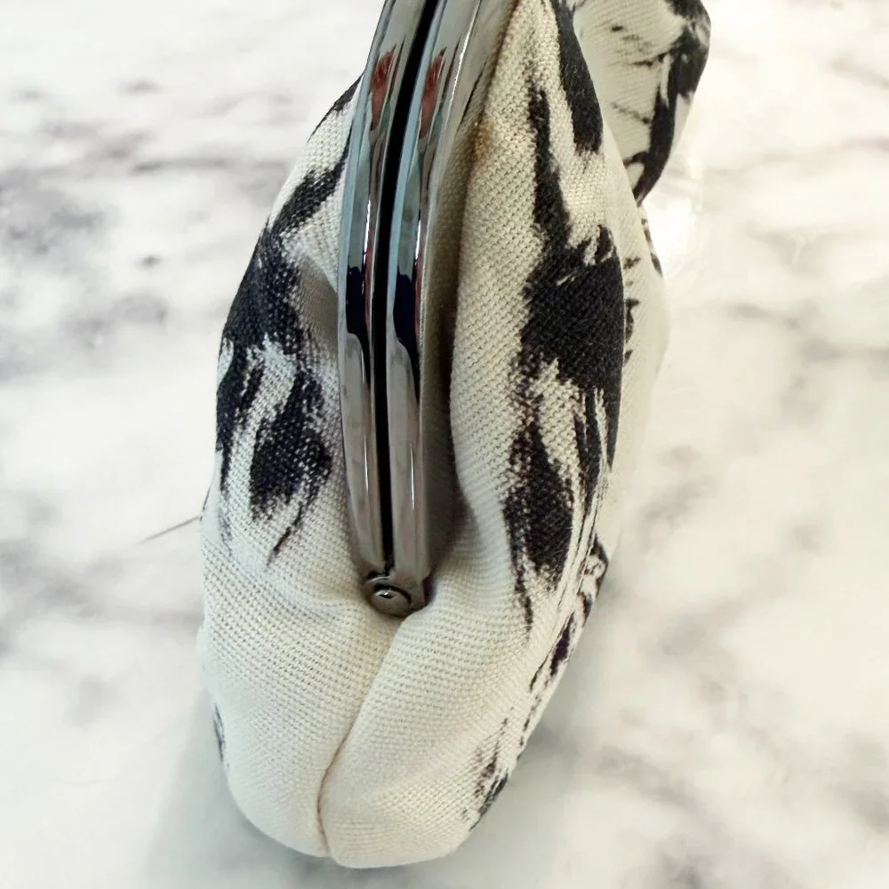 Andy Warhol x Philip Treacy Kiss Lock Coin Purse - Picture 11 of 13